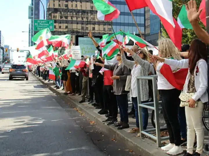 پرسش هفته: جای چه گروهی در باهمستان ایرانیان کانادا خالی است؟